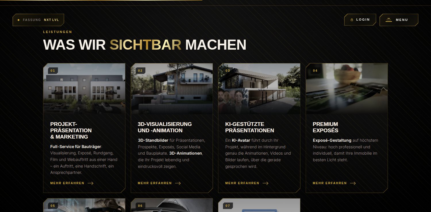 Leistungs&uuml;bersicht der goldenen Fassung: sieben abgeschr&auml;gte Karten in Schwarz und Gold